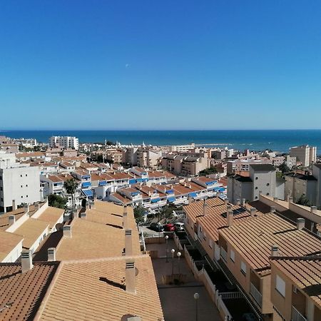 Magnificent 3 Bedroom House Close To The Beach With Community Swimming Pool Santa Pola Extérieur photo