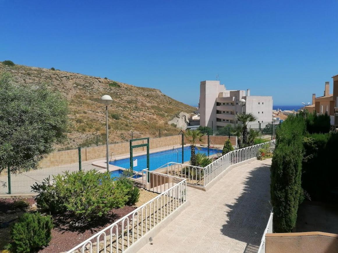 Magnificent 3 Bedroom House Close To The Beach With Community Swimming Pool Santa Pola Extérieur photo